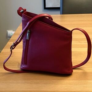 Elegant Red Leather Shoulder Bag